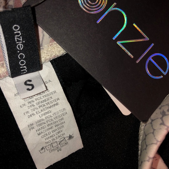 ONZIE WORKOUT OUTFIT - Picture 6 of 6